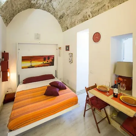 La Casa Dei Nonni Giardini-Naxos